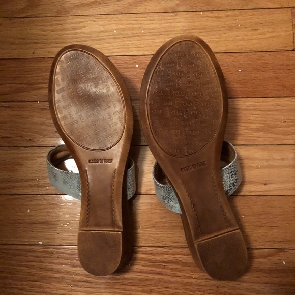 Silver wedge slipper - Picture 3 of 5